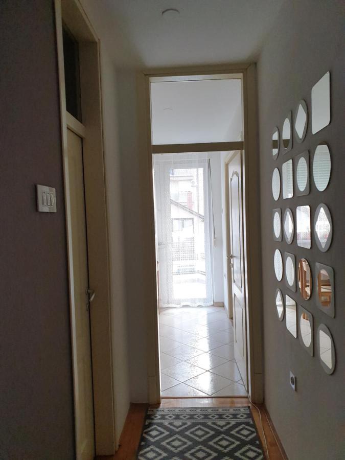 Stan Na Dan "Irina" Banja Luka Apartment Exterior foto